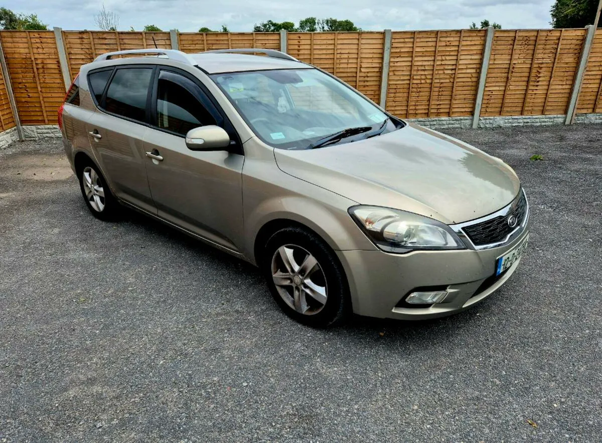 2012 KIA CEED - Image 1