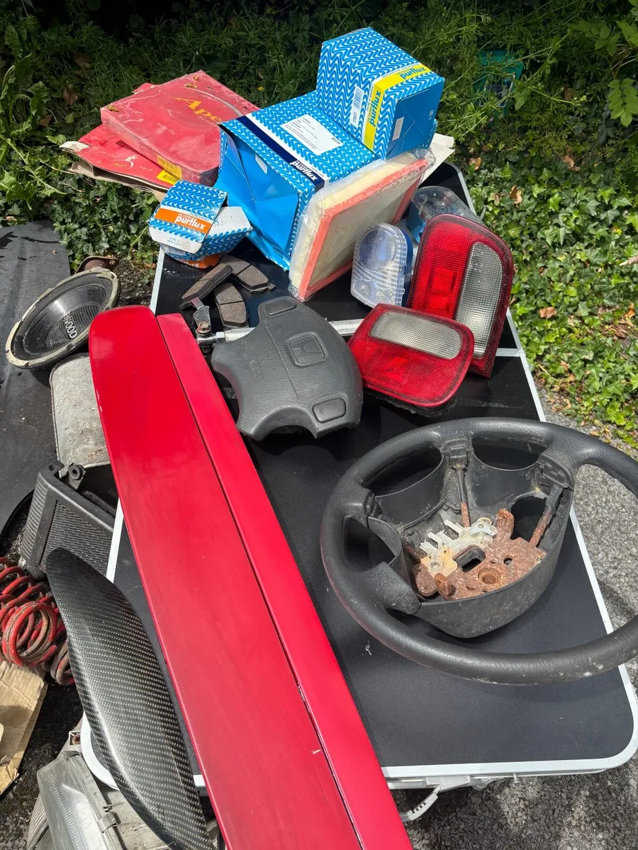 Car parts - Image 1