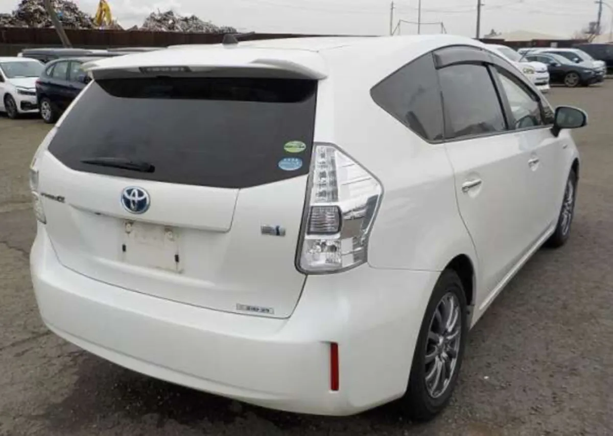 Prius Alpha 2014, Automatic, Warranty, Tax, NCT - Image 4