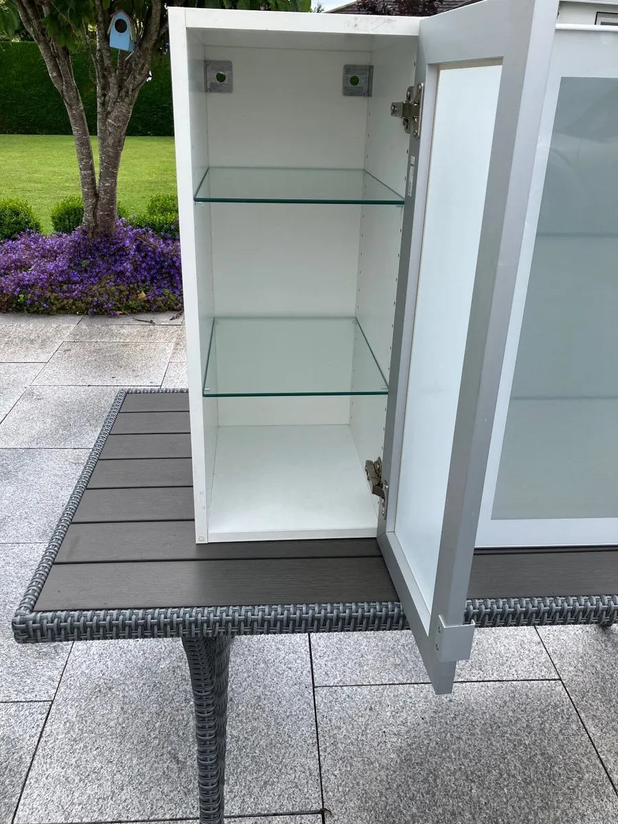 Bathroom cabinets - Image 2