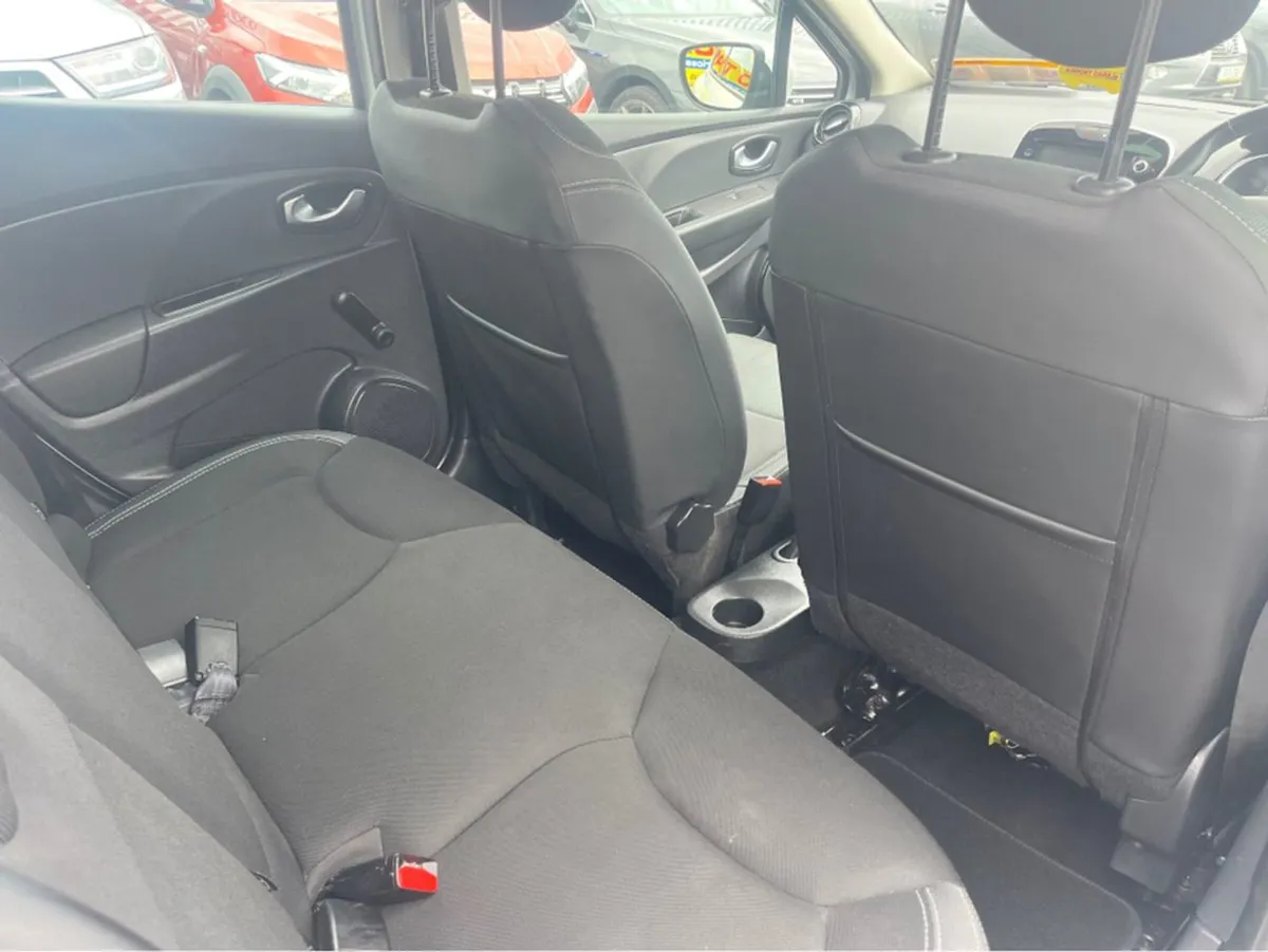 Renault Clio IV Dynamique NAV TCE 90 M 4DR - Image 2