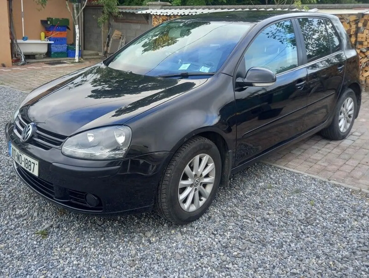 2007 Volkswagen Golf - Image 2
