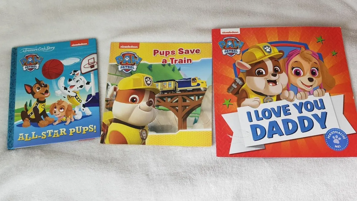 Paw patrol books  + chase vehicle - Image 1