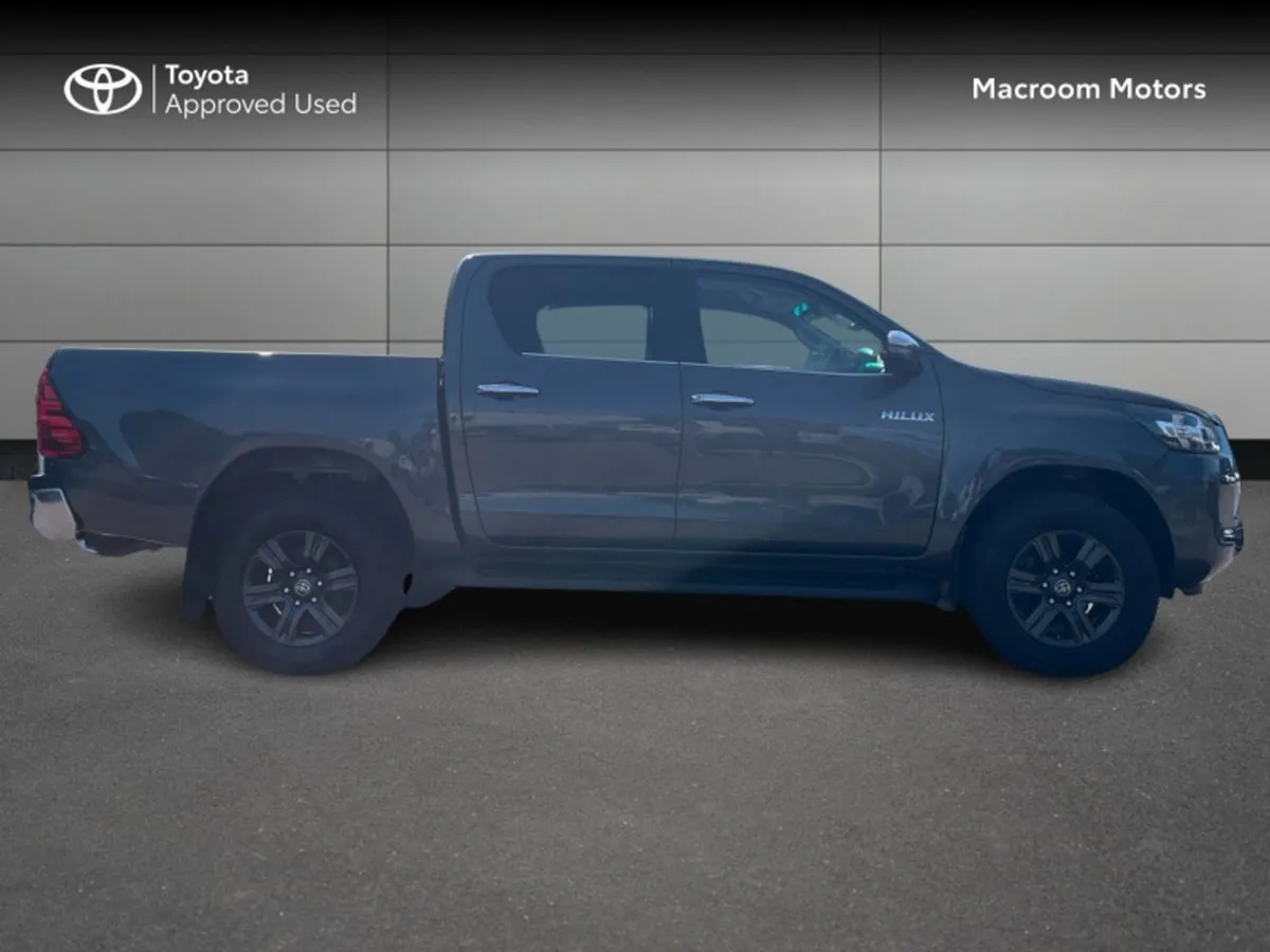 Toyota HiLux 2.8 Litre Diesel - Image 3