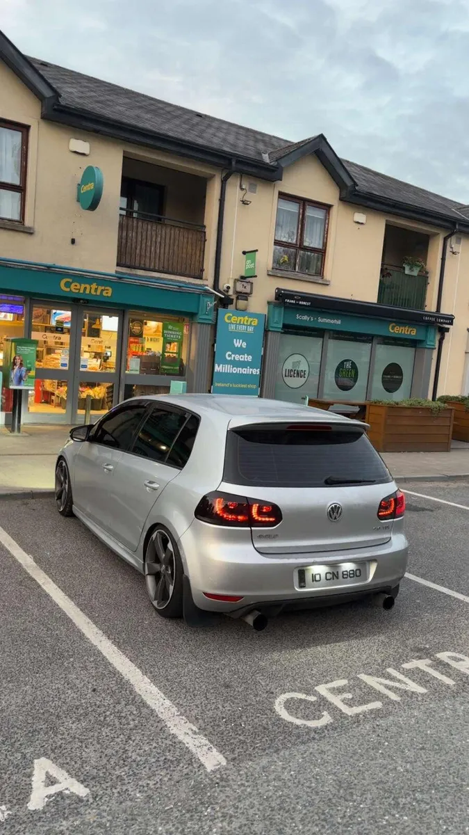 Volkswagen Golf 2010 2.0 TDI 220BHP HIGHLINE BLUEM - Image 2