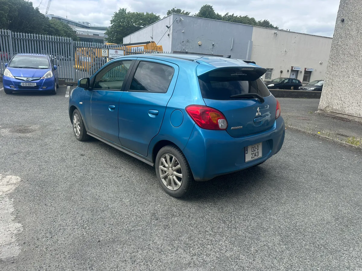 Mitsubishi Mirage 1.0 Automatic 2013 - Image 2
