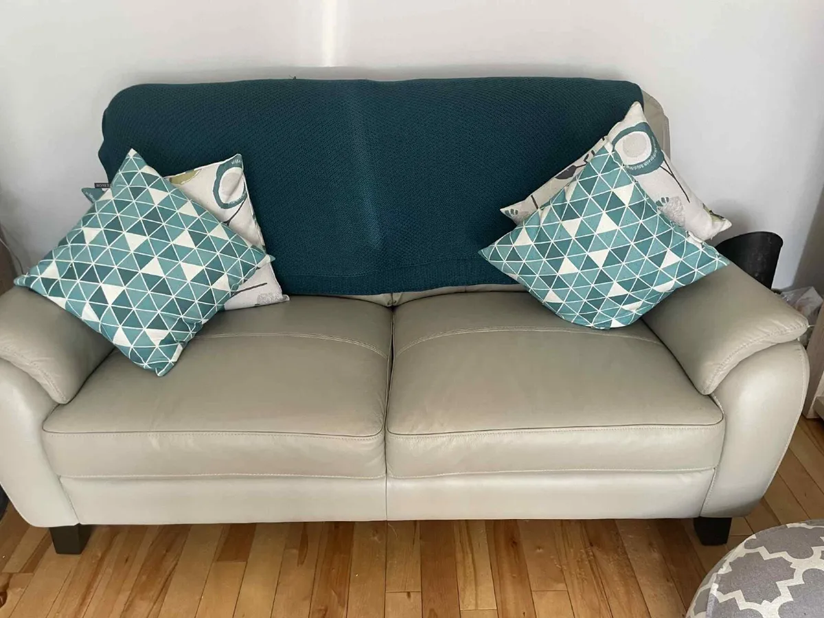 Couch - Image 1