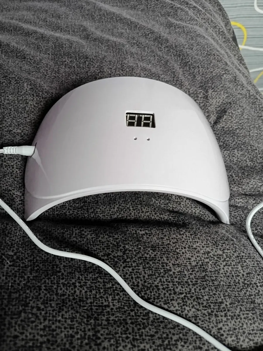 Nail lamp