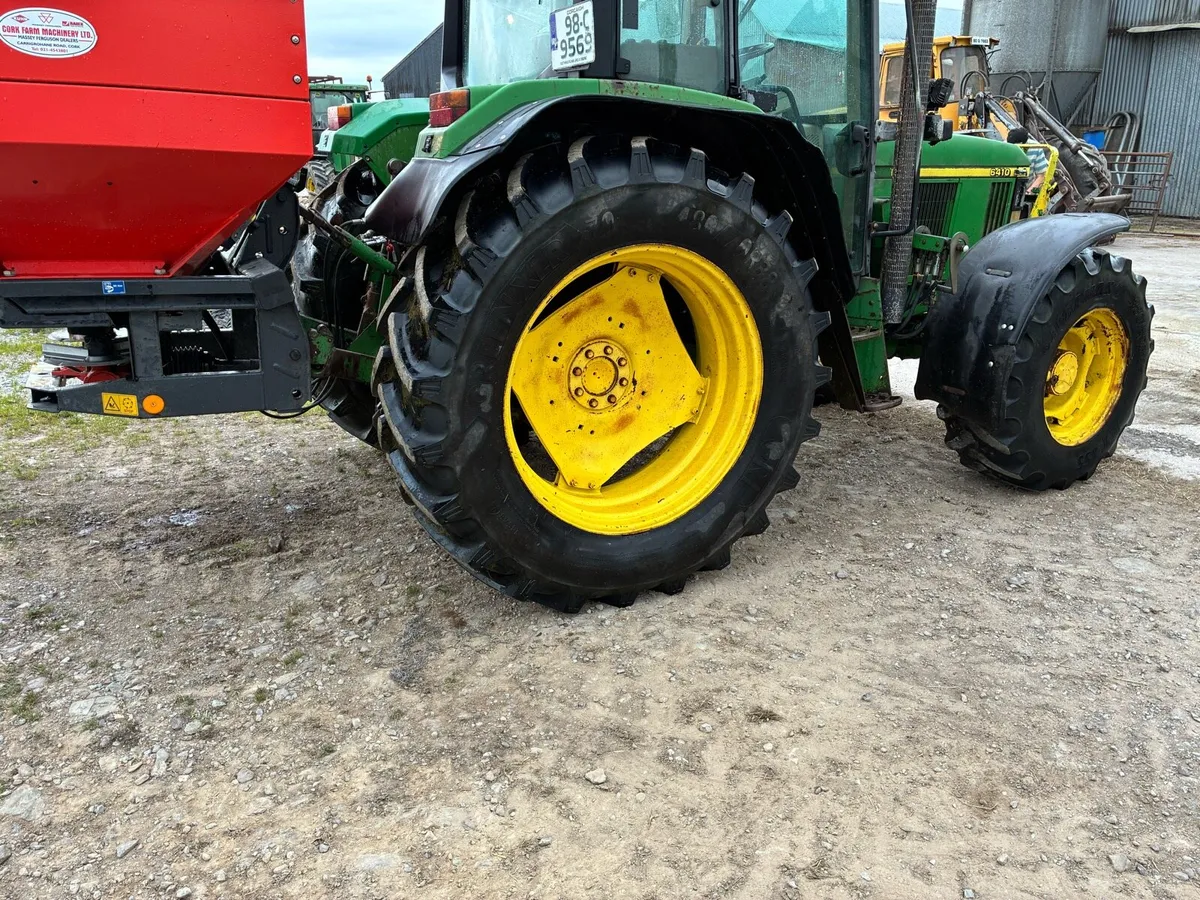 John Deere 6410 with loader - Image 4