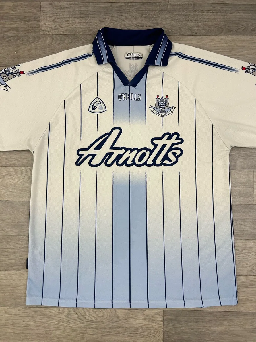 Vintage 2004 Oneills Dublin Dubs Gaa Goalie Jersey - Image 2