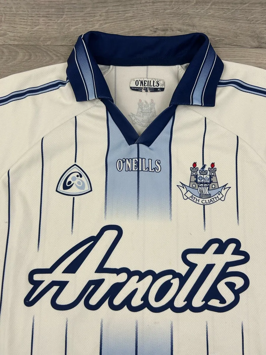 Vintage 2004 Oneills Dublin Dubs Gaa Goalie Jersey - Image 3