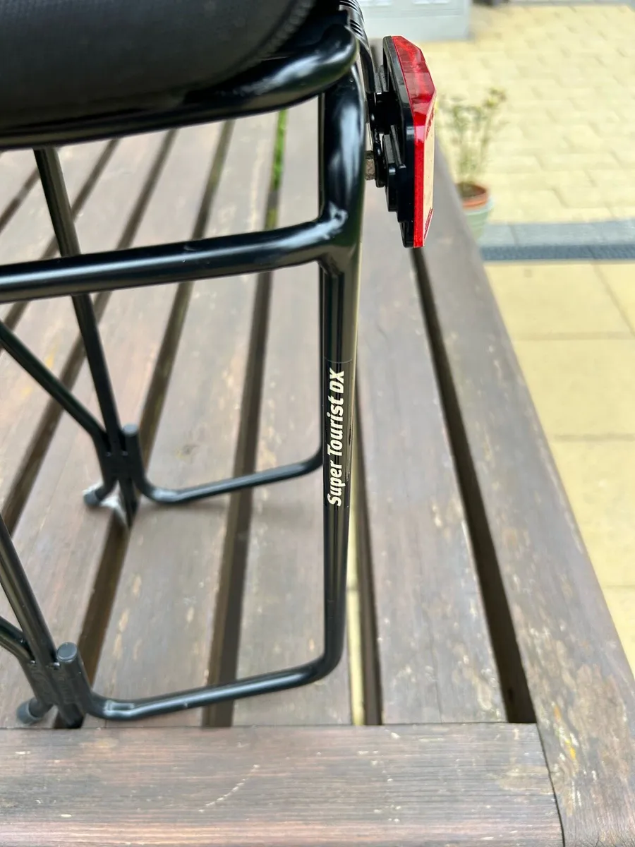 Cycling pannier rack and bag - Image 2