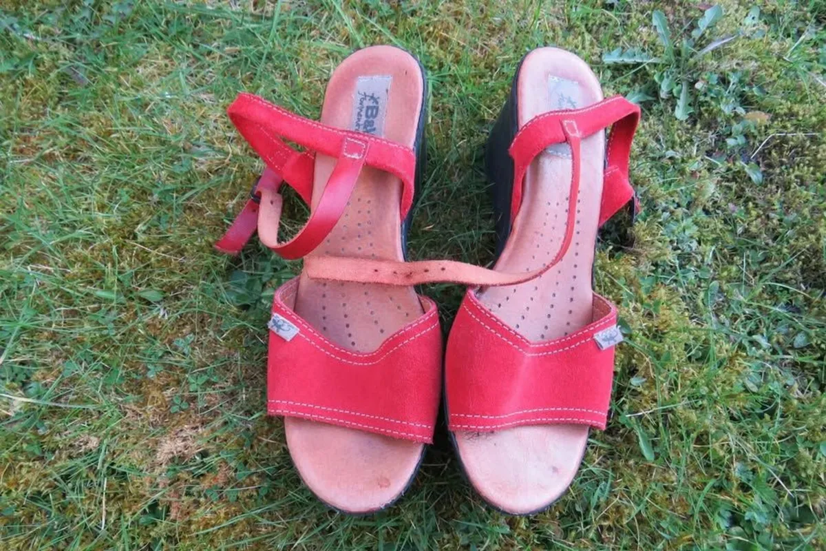 Flex Suede women sandals size UK6 - Image 1