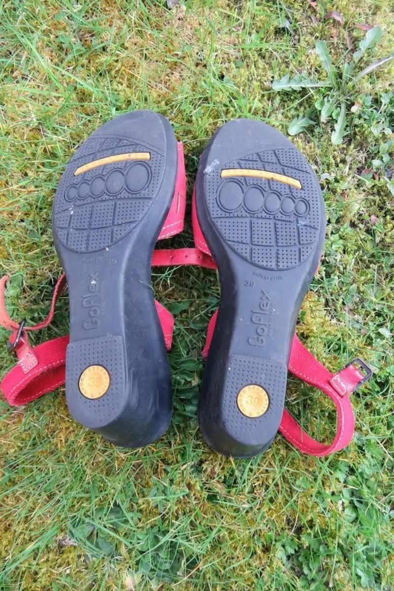 Flex Suede women sandals size UK6 - Image 2