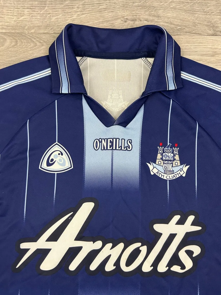Vintage 2004 Oneills Dublin Dubs Gaa Jersey Medium - Image 3