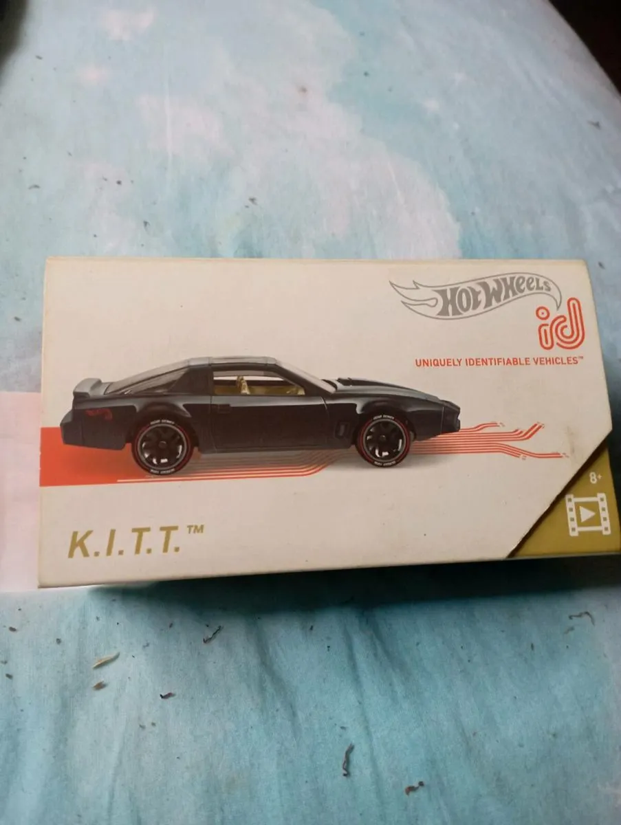 HOT WHEELS DIE-CAST MODEL KITT NIGHT RAIDER - Image 1