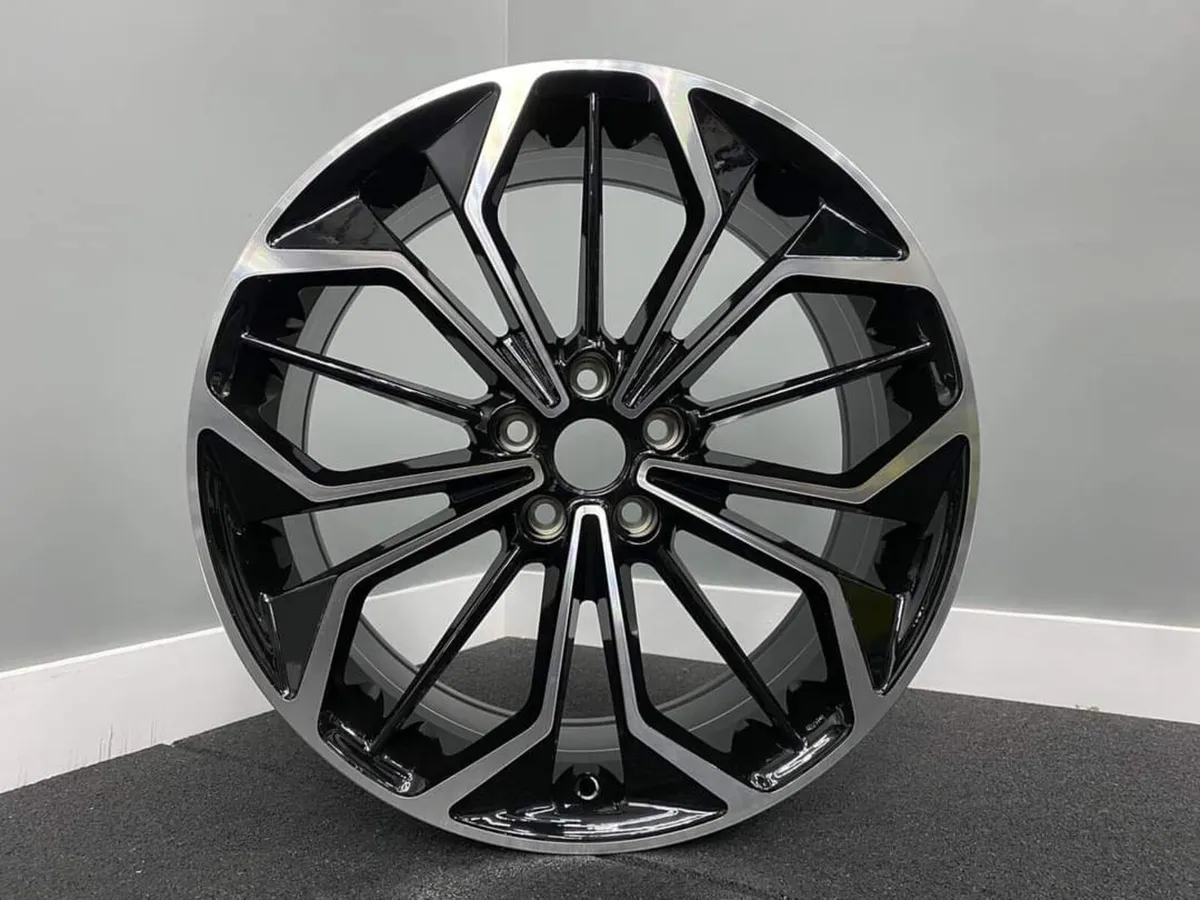18" 19" Ford Focus MK4 ST Line Style - Image 2