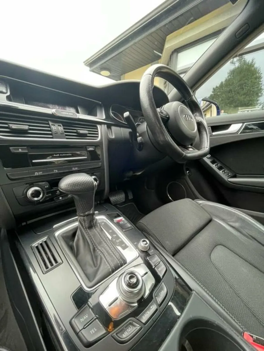 Black edition A4 3.0 L 245BHP QUATTRO - Image 4