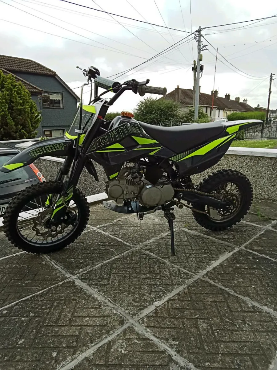 Stomp 120R - Image 1