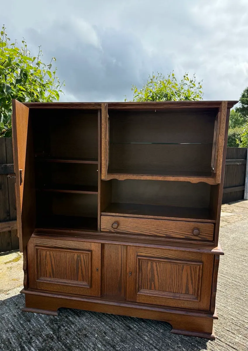 Cabinet - Image 3