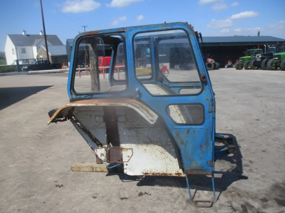 Ford 4000 4600 5000 7000 Cab - Image 4