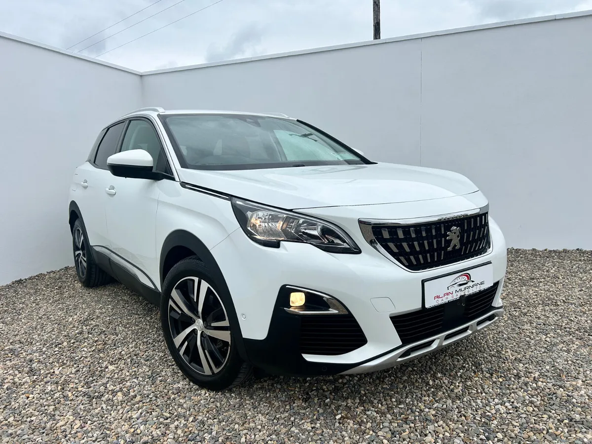 Peugeot 3008 Allure model 2020 *1 owner* - Image 4