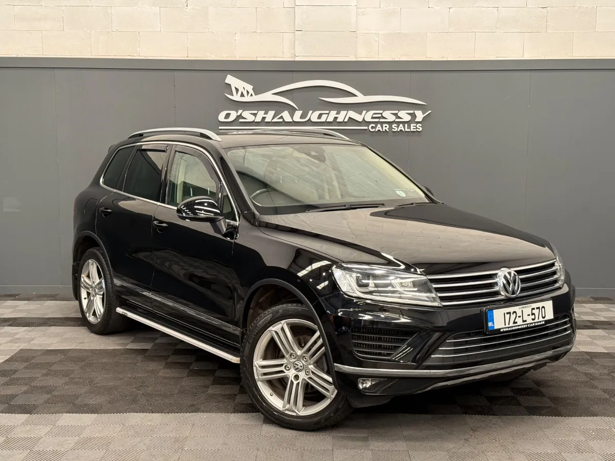 Volkswagen Touareg 2017 LOW MILEAGE PLUS VAT - Image 3