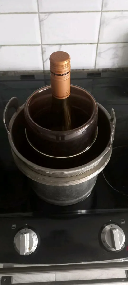 Vintage Champagne/Wine cooler - Image 4
