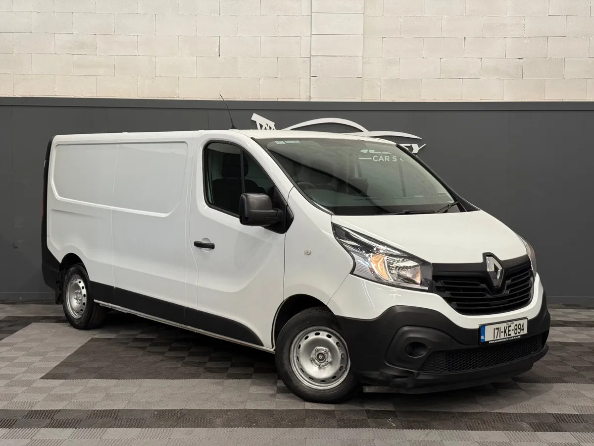 Renault Trafic 2017 NEW DOE LOW MILEAGE - Image 1