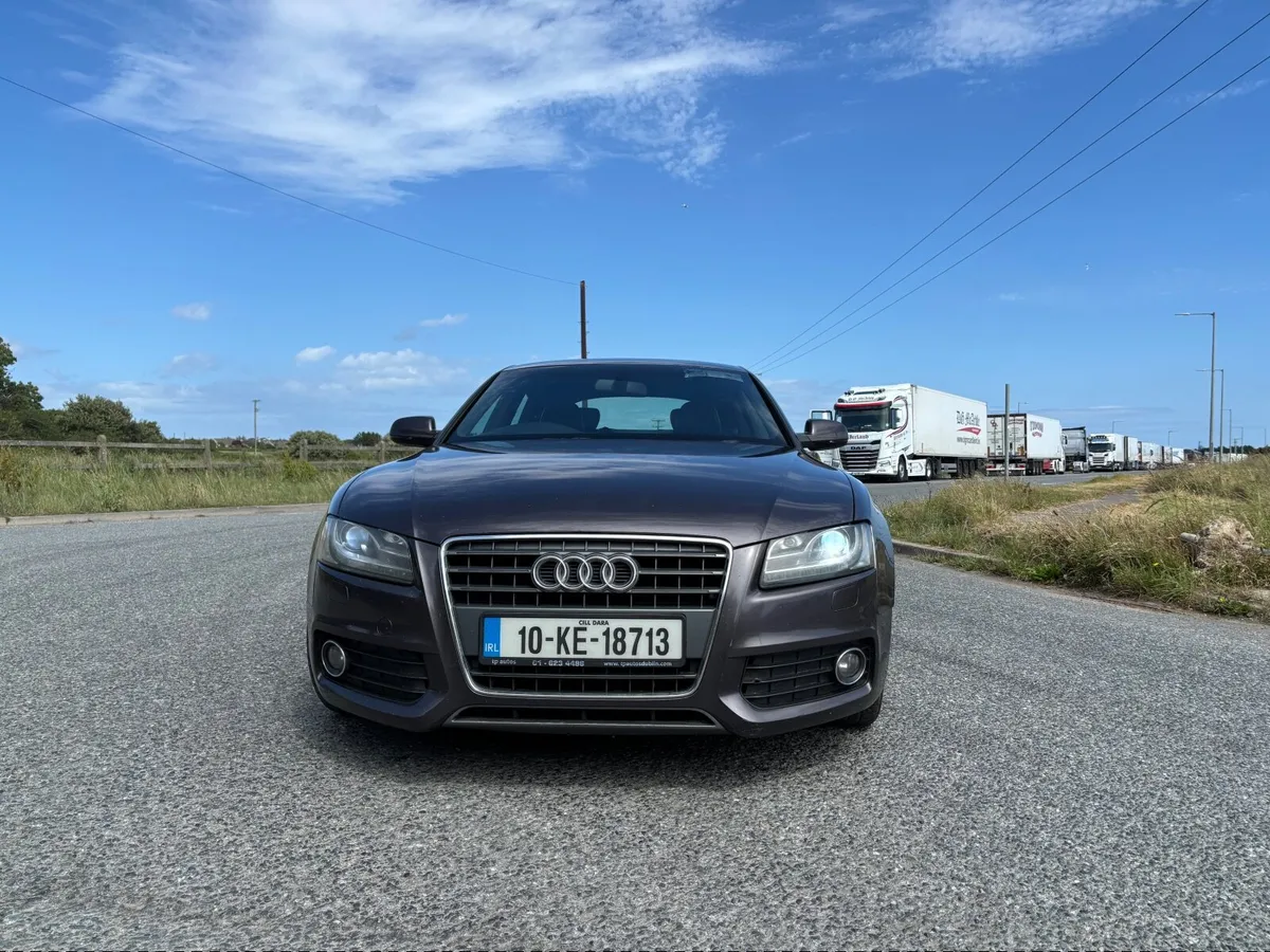 Audi A5 2010 - Image 2