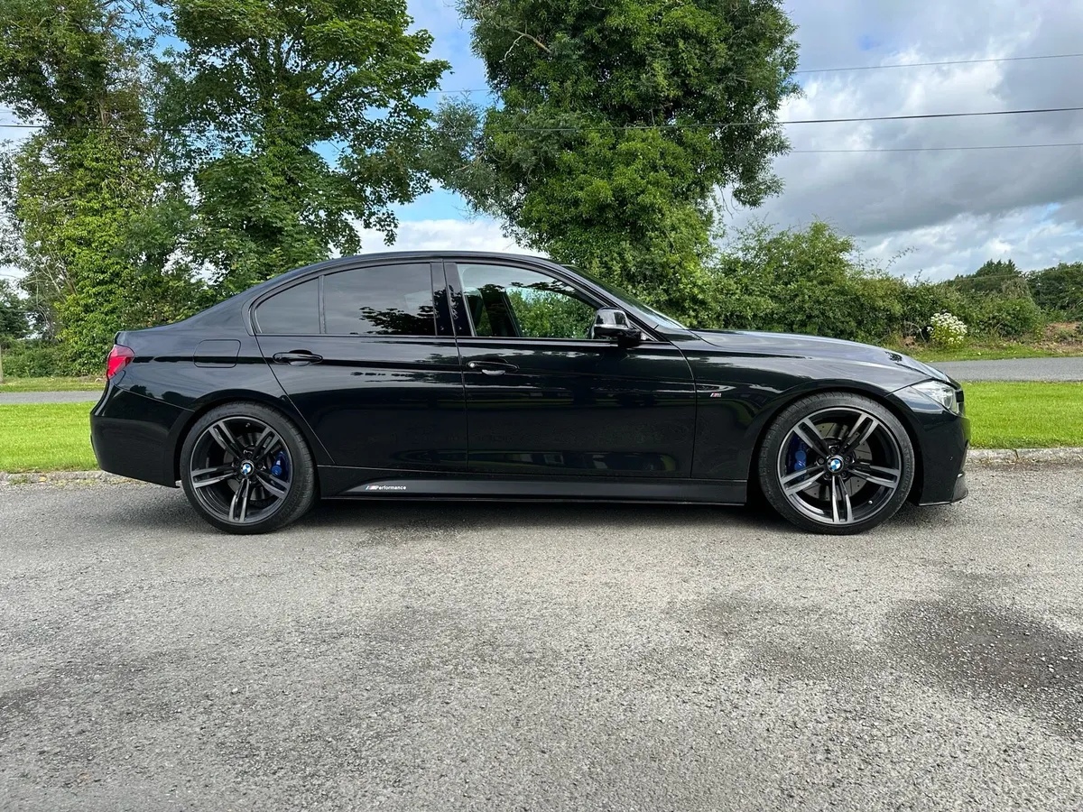 BMW F30 340i Shadow Edition - Image 2