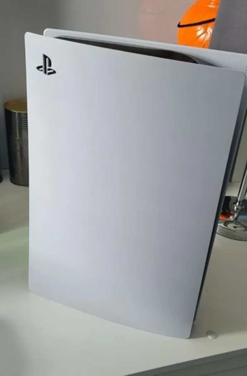 PlayStation 5 disk version - Image 2