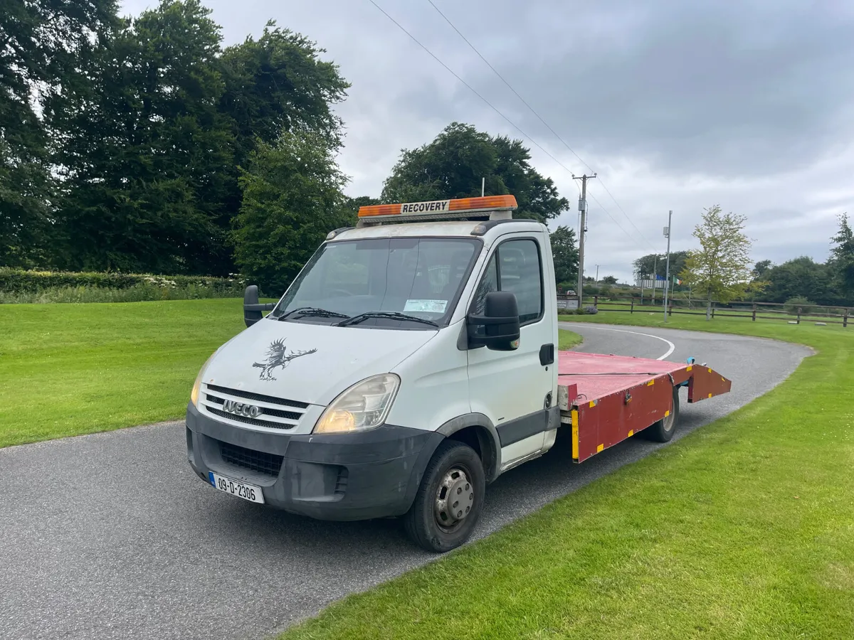 Iveco tow truck 2009 - Image 1