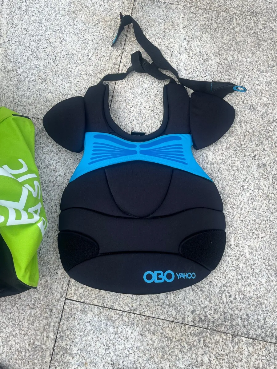 Hockey goal keeper gear - Image 4