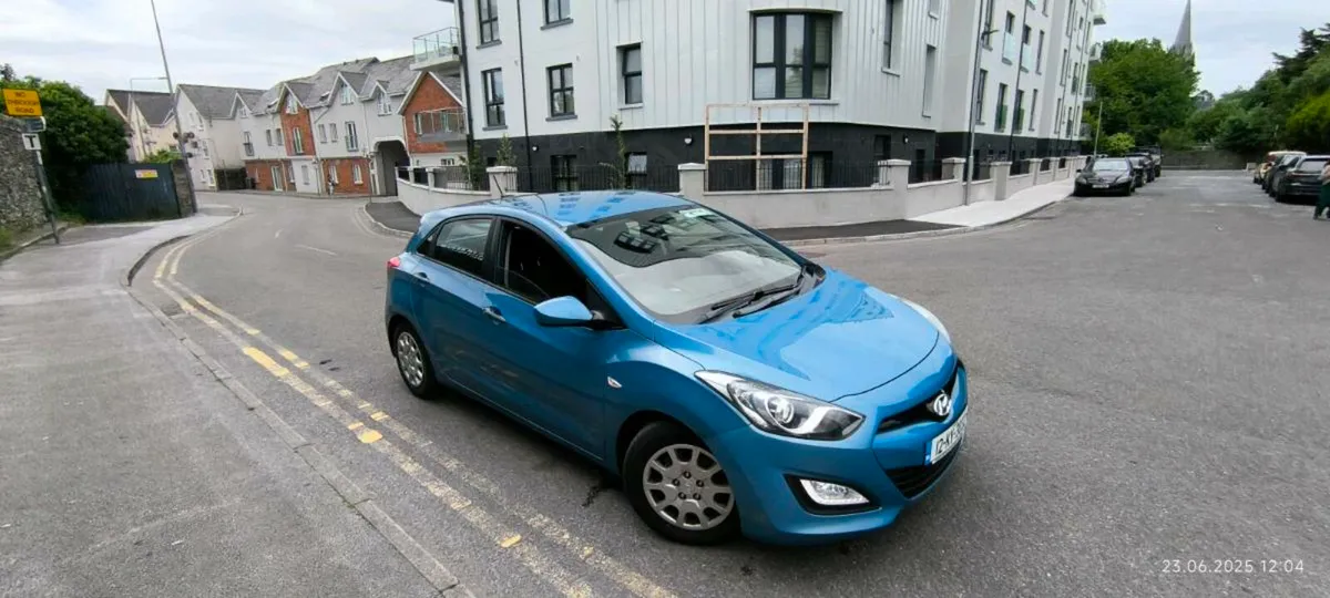 Hyundai i30 1.6 crdi 110bhp - Image 3