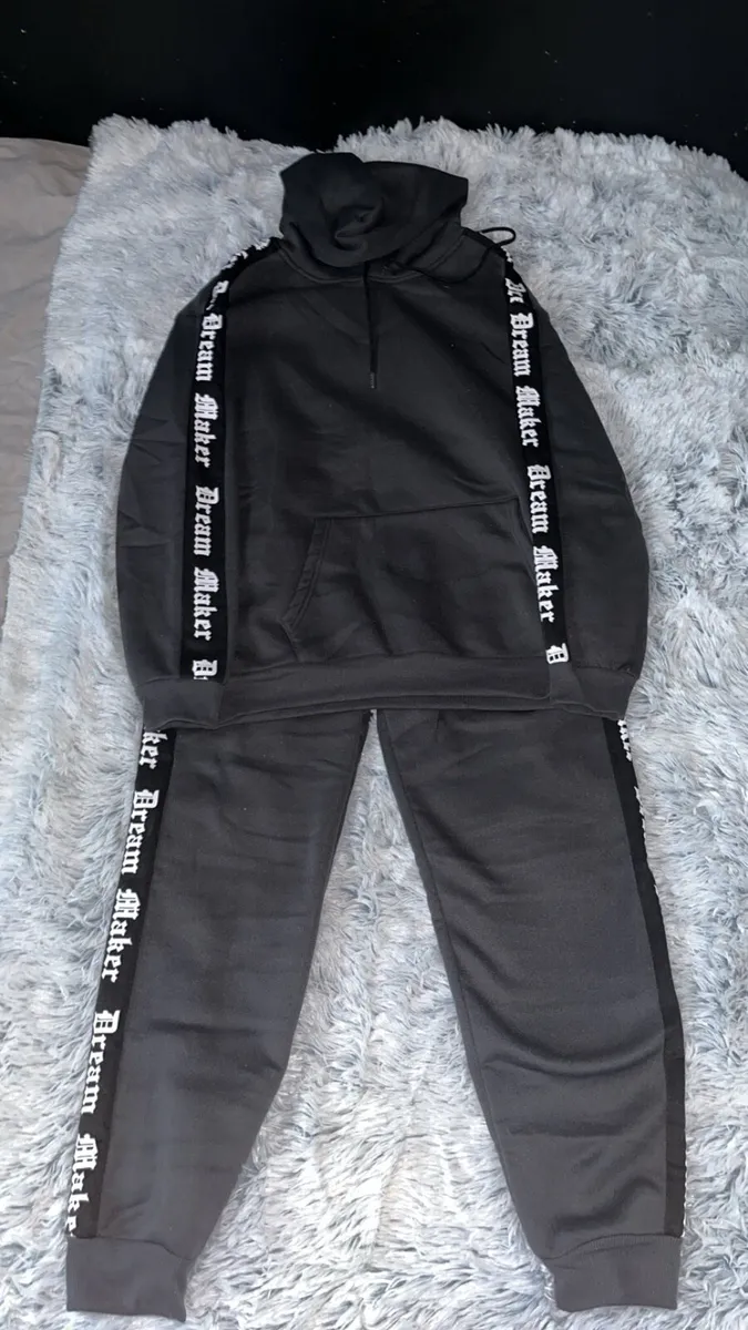 Men’s Clothes for Sale - Image 4