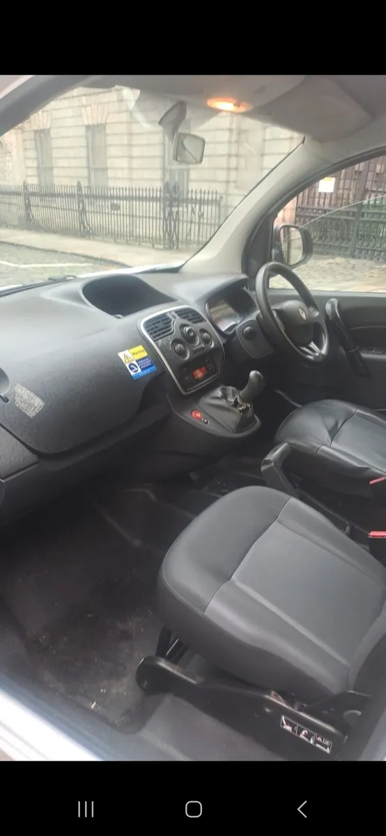 Lovely Clean Kangoo van with DOE - Image 2