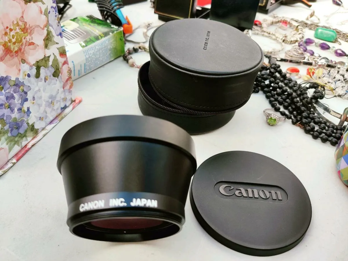 LARGE CANON TELE-CONVERTER , New 1.4 x 55 Lens ! - Image 4