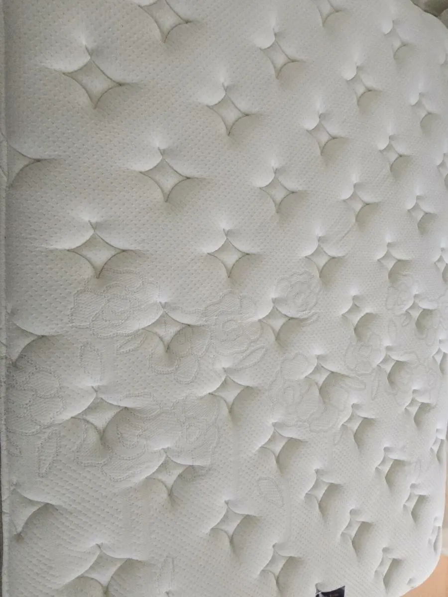 King Koil Pocket Supreme 1200 Double Mattress - Image 2