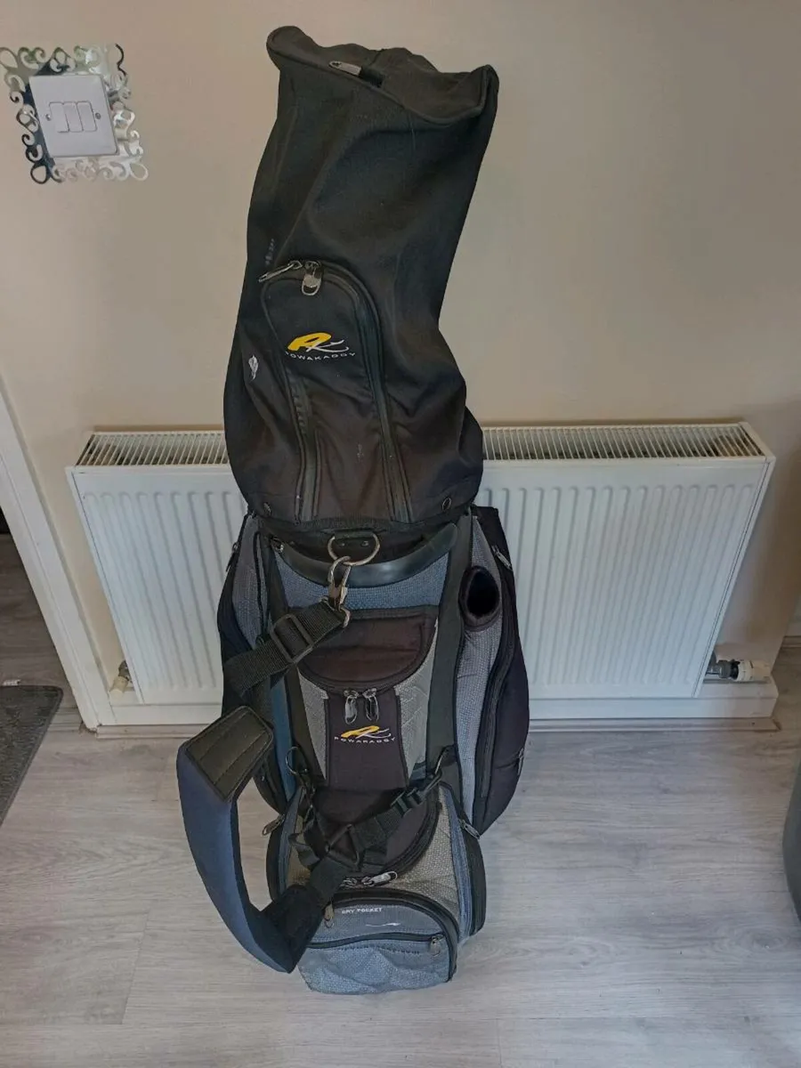 Powakaddy golf bag. - Image 2
