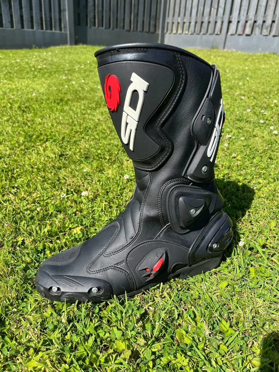 Motorbike gear - Image 4
