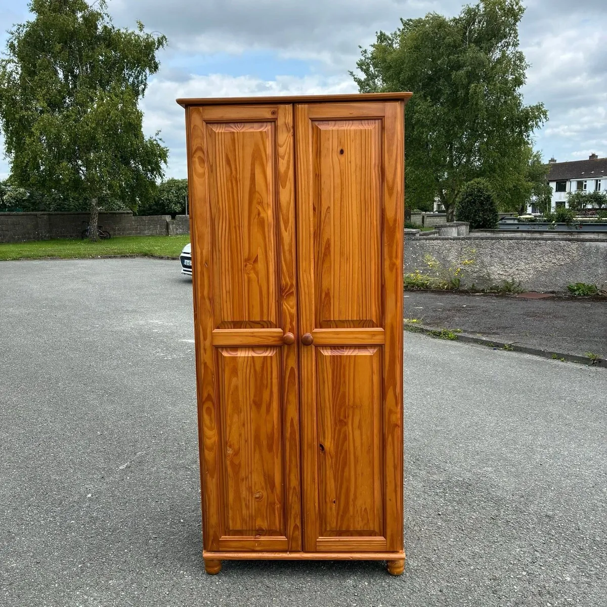 Solid Pjne Wardrobe - Image 1