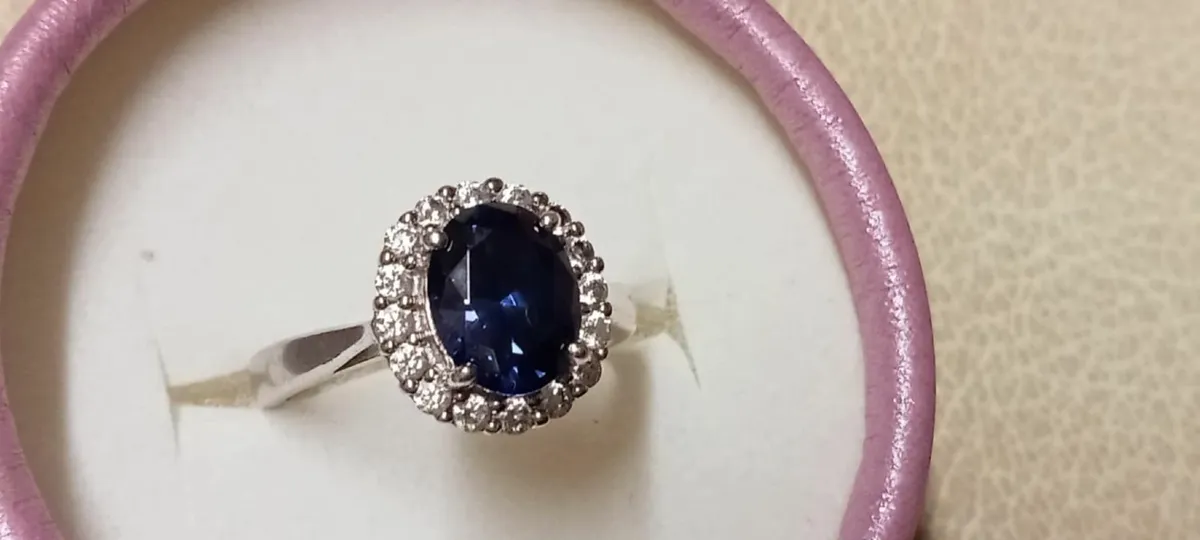 Stunning Sapphire blue ring size O - Image 3