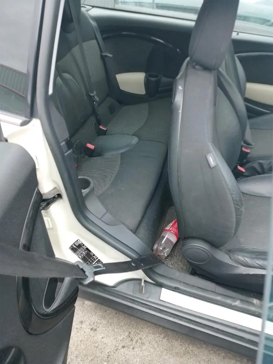 Mini clubman diesel estate - Image 4