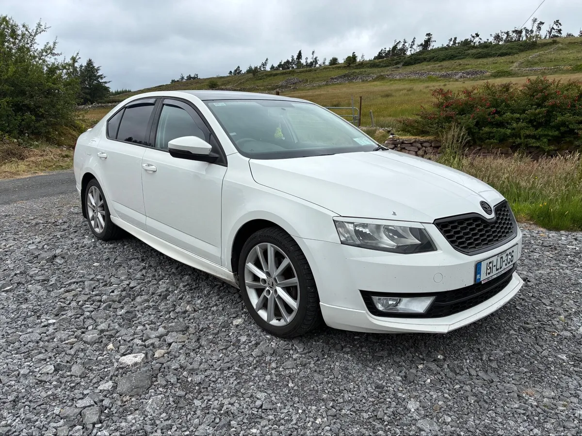 Skoda Octavia 2015 - Image 1