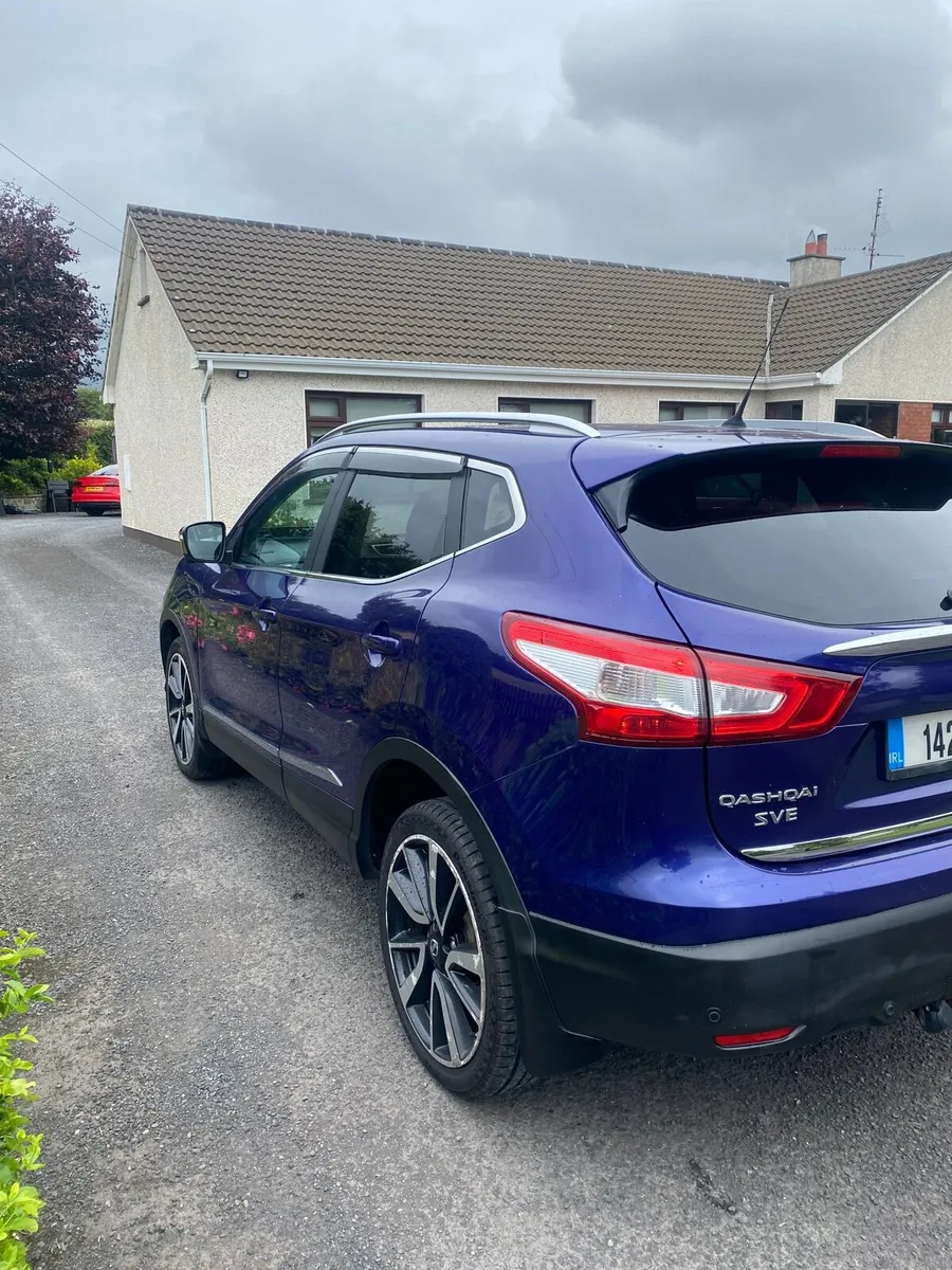 Nissan qashqai sve top spec - Image 4