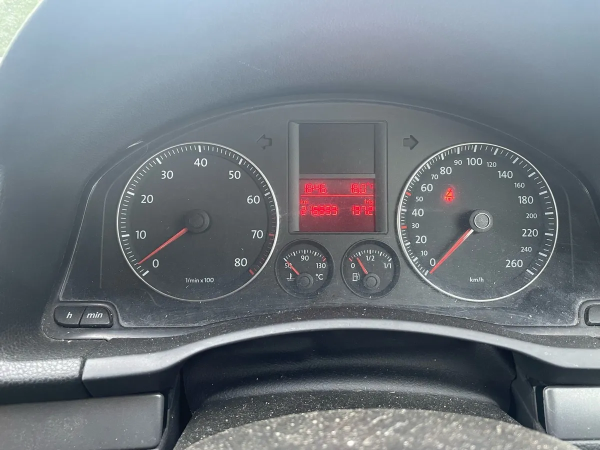 VW Jetta - Image 4