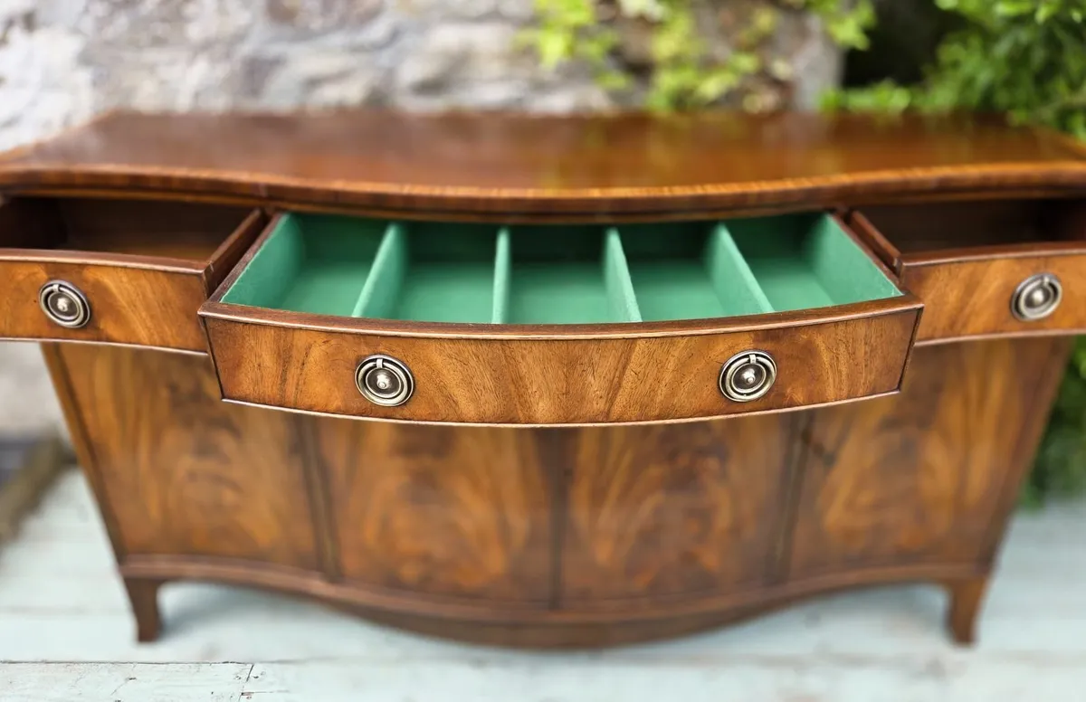 Large Mahogany Sideboard by Bevan Funnell - Image 3