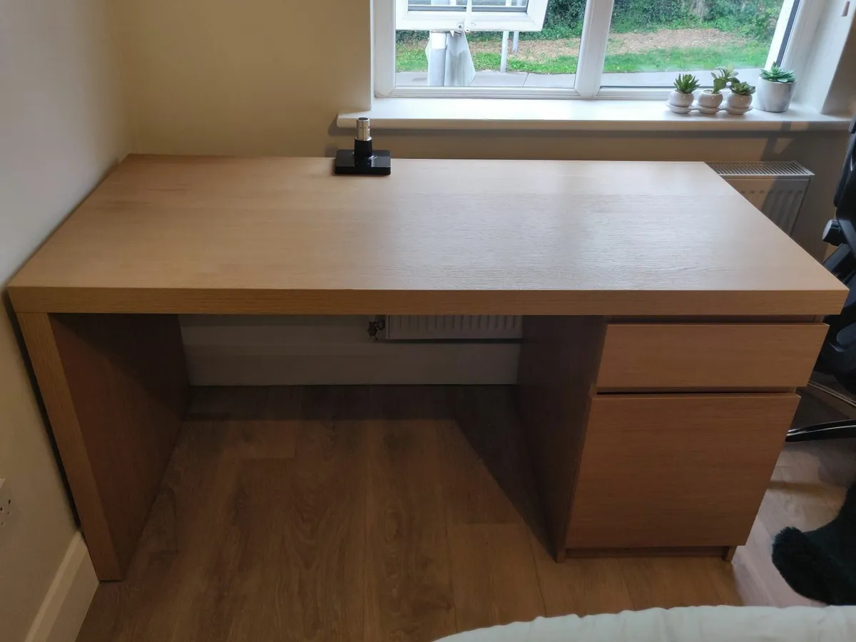 Wooden desk - oak effect - Image 1