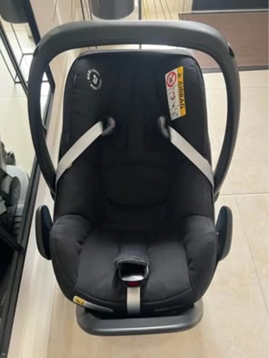 car seat maxi-cosi with isofix base - Image 3